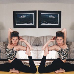 Meet your Posher, Kayla